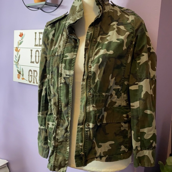 Love tree small cammo jacket - Picture 2 of 5